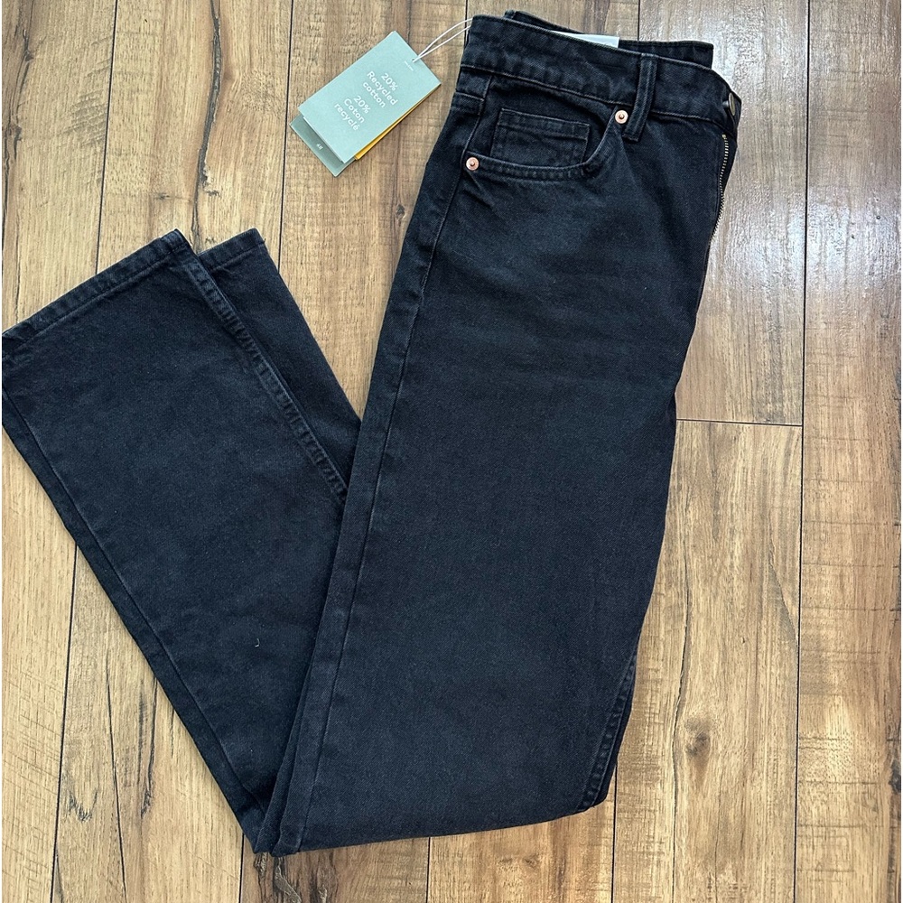 ⚡️BNWT Vintage Straight High Waisted Black  H&M Jeans Size 6